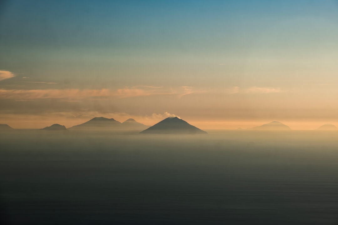 Best anchorages Aeolian Islands Sicily complete guide